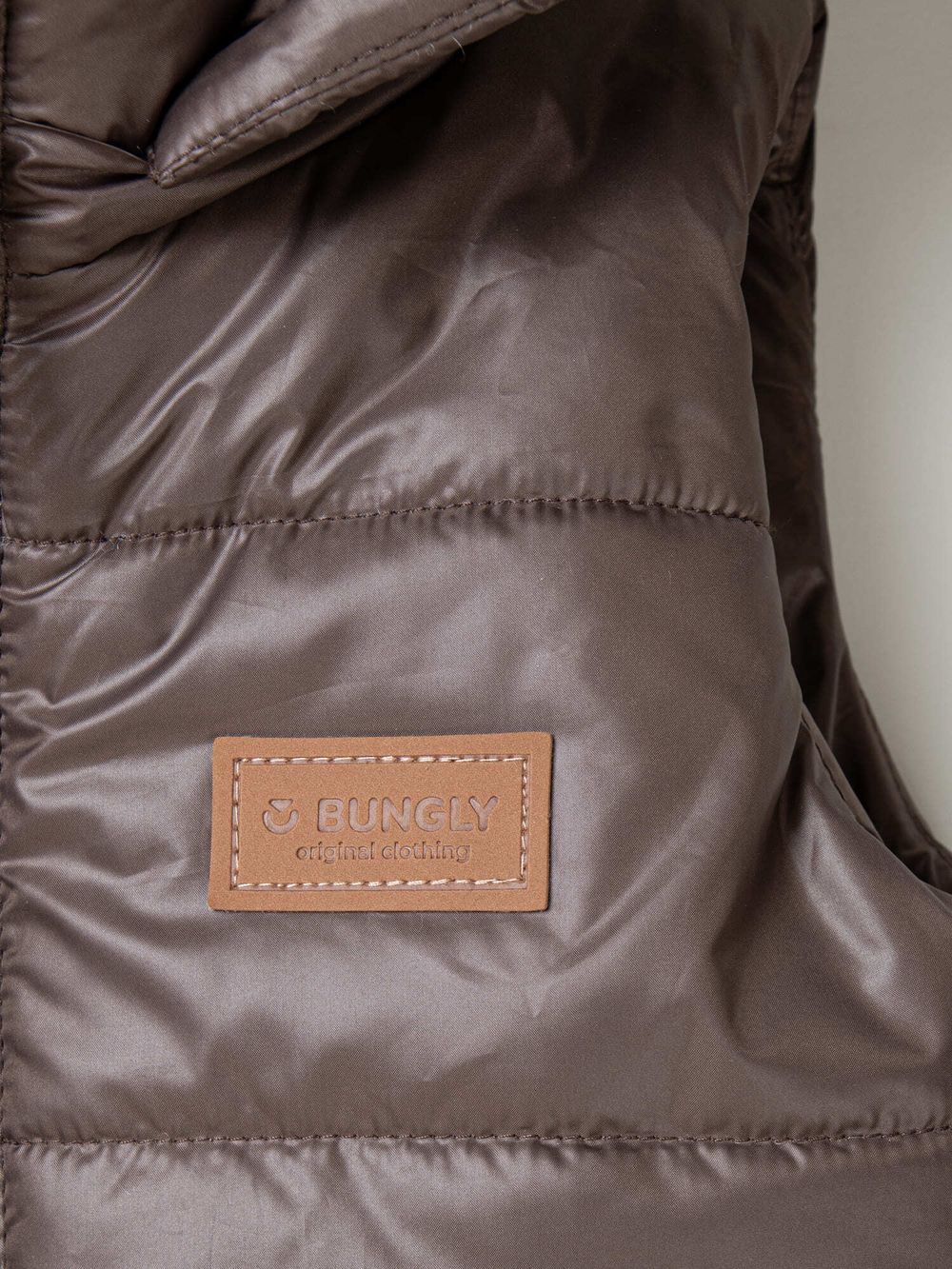 Жилет со съемным капюшоном "Шоколад"