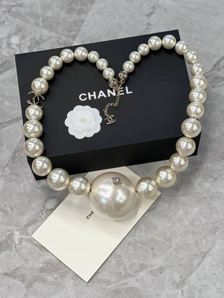 Колье CHANEL
