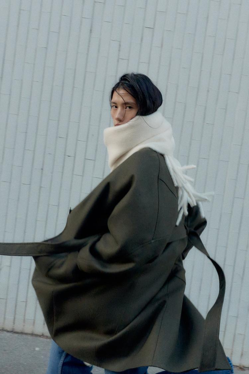 ZARA ОДНОТОННЫЙ ШАРФ С БАХРОМОЙ, ЭКРЮ