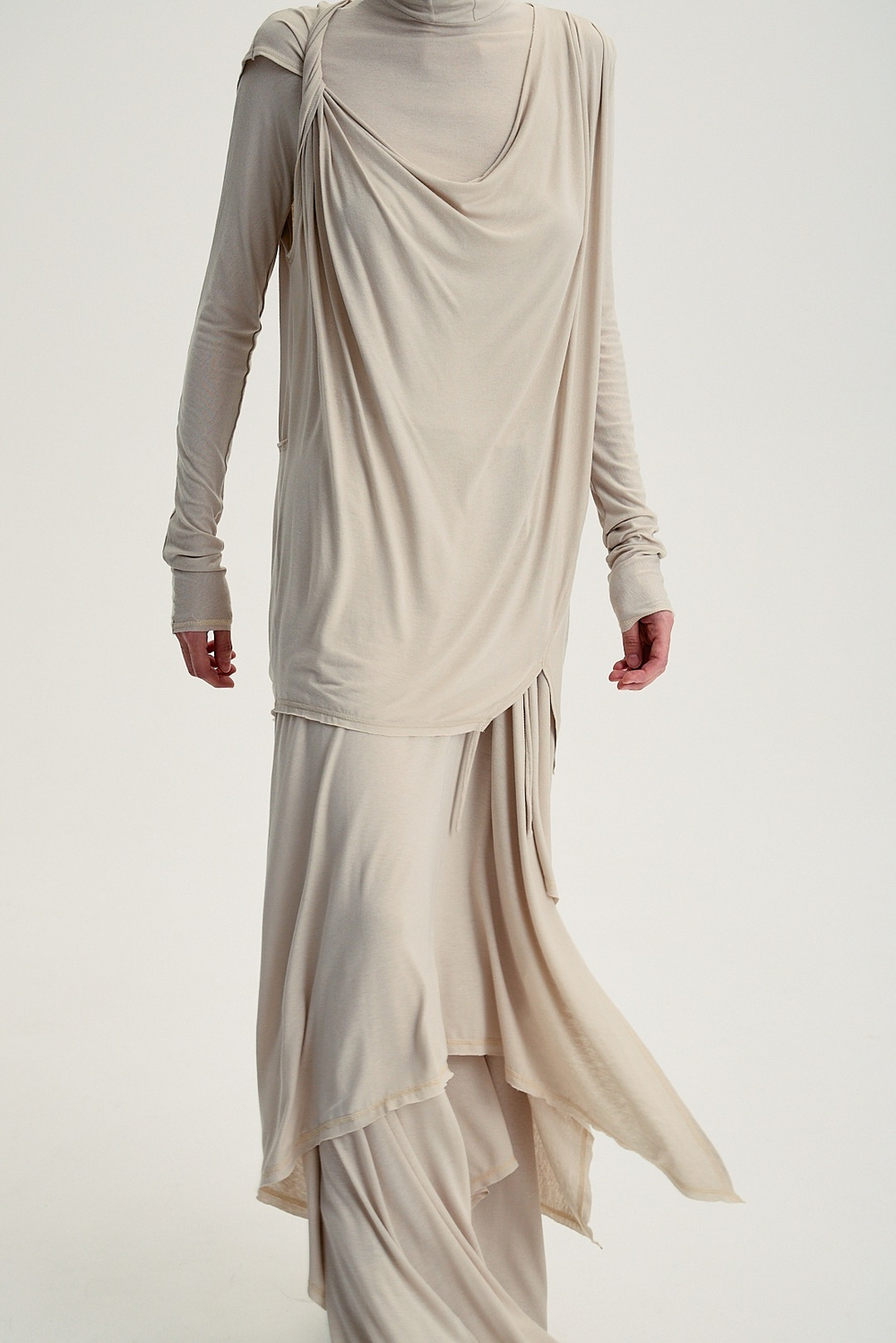 Баска на завязках бежевая