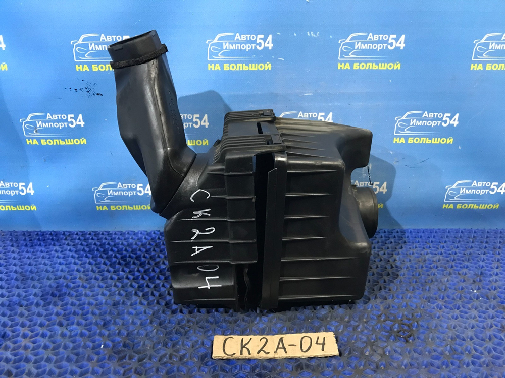 Корпус воздушного фильтра MITSUBISHI LANCER 1998