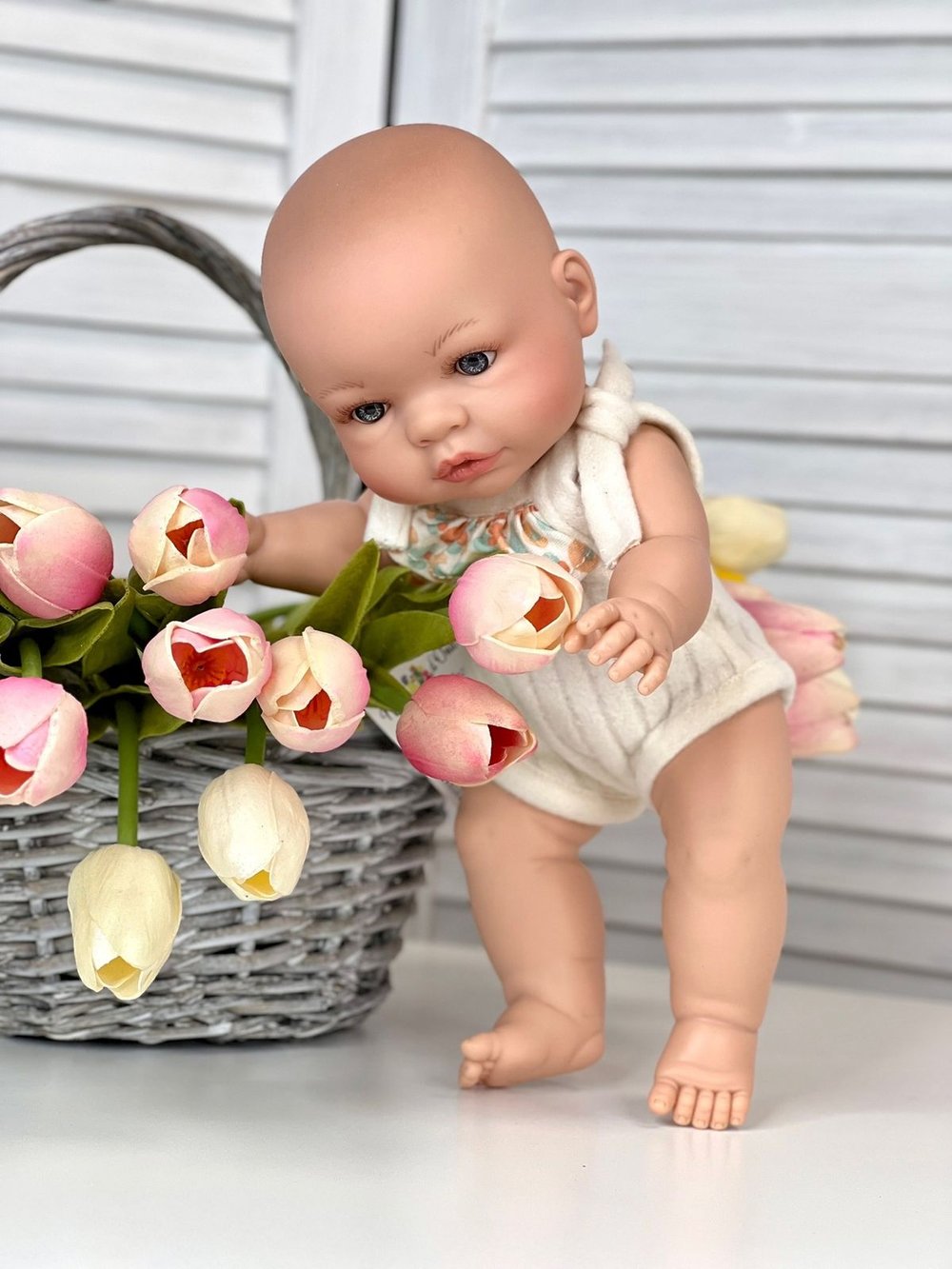 Кукла Nines виниловая 37см JOY (3034K)