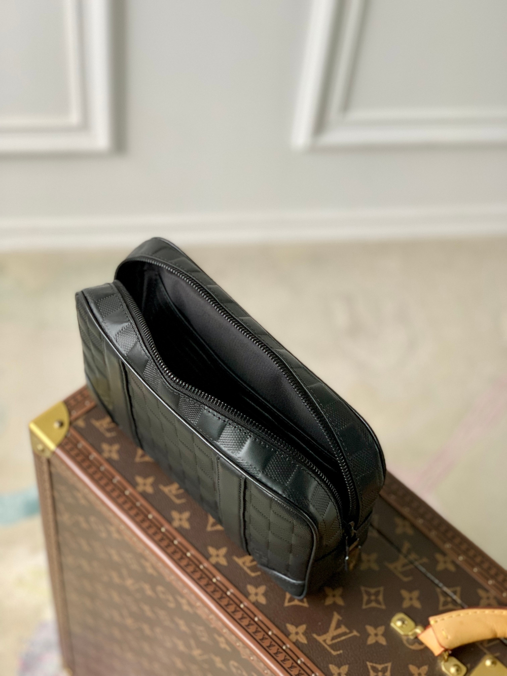 Louis Vuitton Pochette Kasai