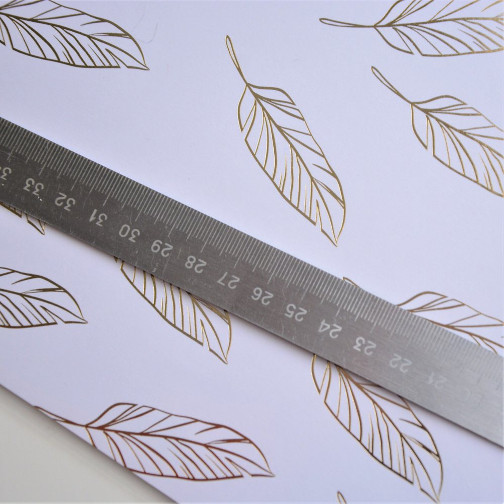 Лист односторонней бумаги с фольгированием, цвет белый, Золотые Перья 30,5х30,5 см