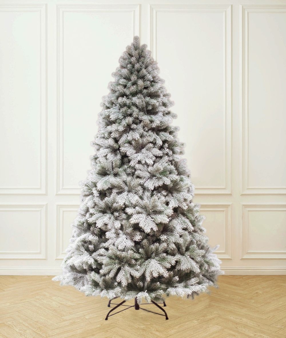 Заснеженная елка с гирляндой встроенной «Летиция» (Литая хвоя) 270 см / 2,7 м