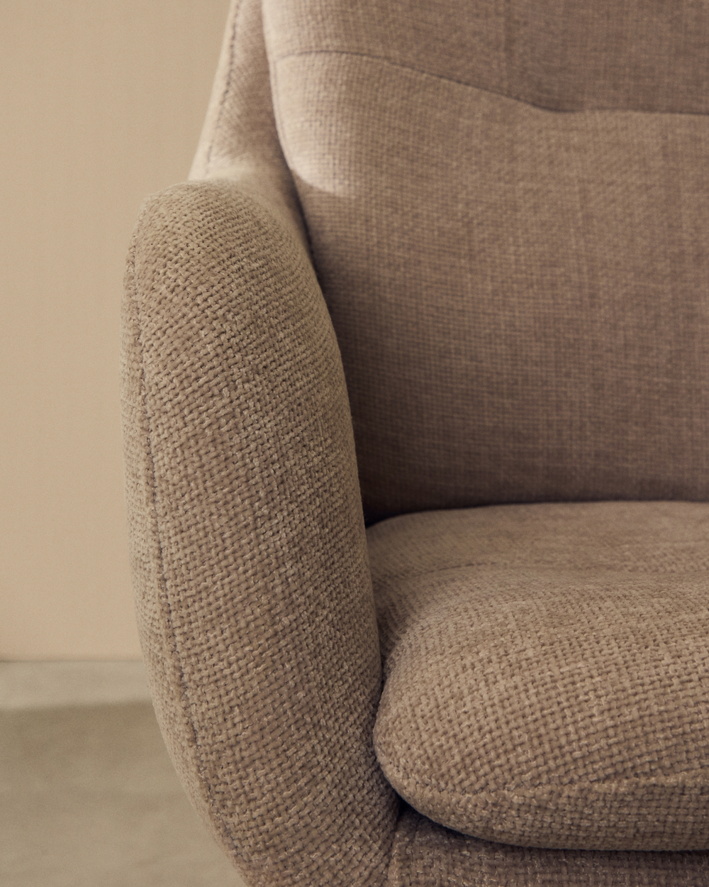 Dorina Вращающееся кресло из бежевого шенилла и стальными бежевыми ножками