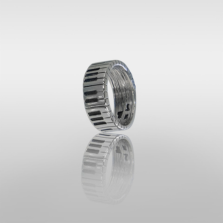 "Рояль" кольцо в серебряном покрытии из коллекции "Нотки" от Jenavi