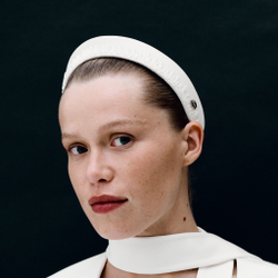 Кокошник XS с белым стеклярусом