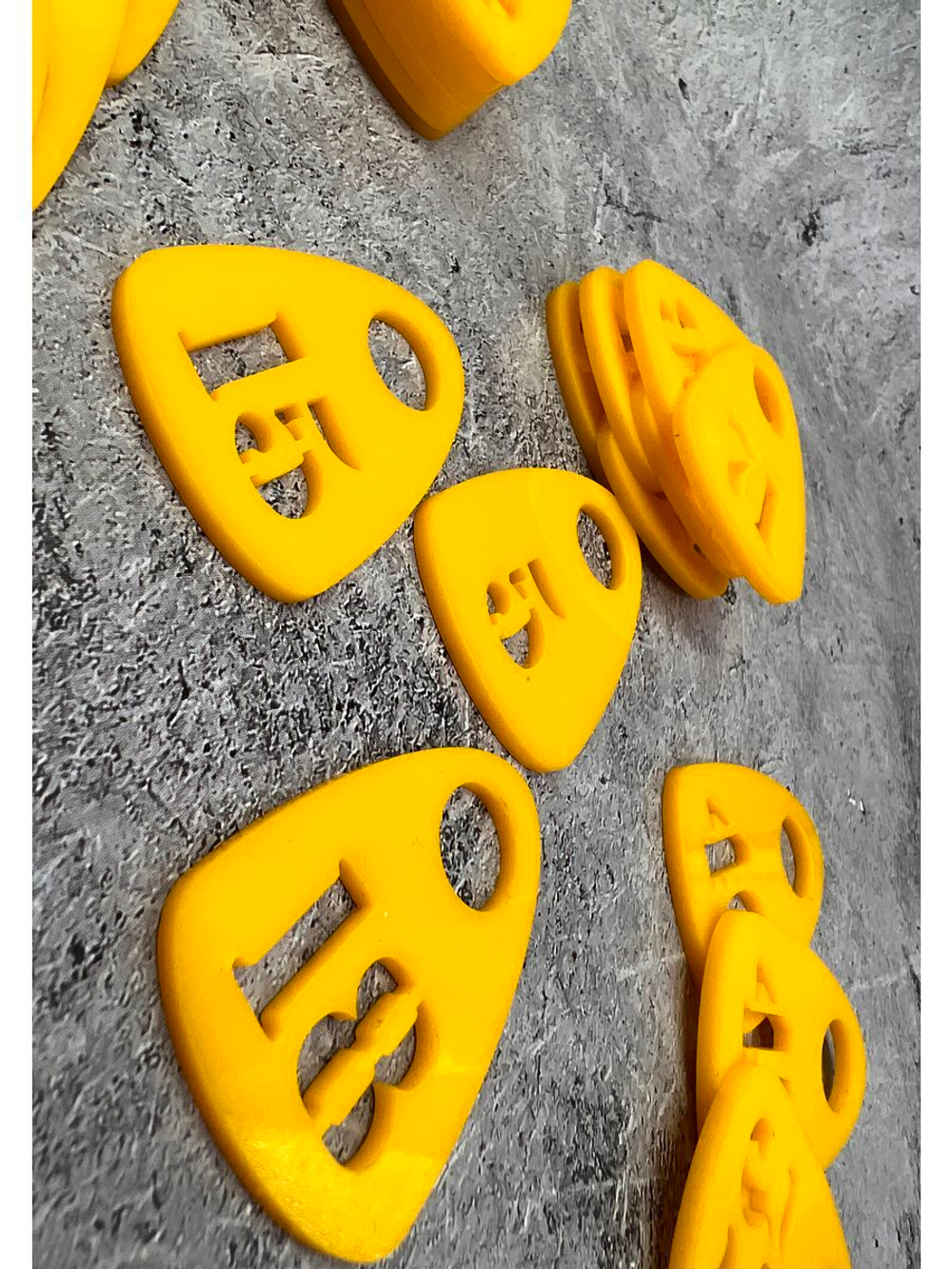 Номерки для гардероба прорезные