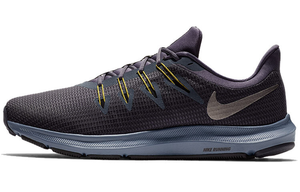 Кроссовки Nike Quest