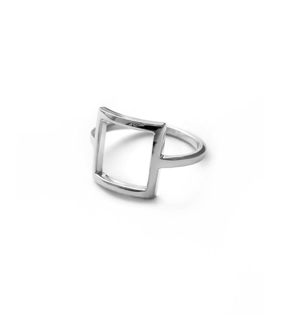 Кольцо квадрат
