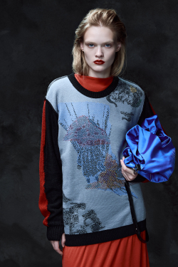 Свитер с принтом OLA OLA