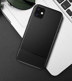 Тонкий чехол на iPhone 11 стиль карбон, серии Fit от Caseport