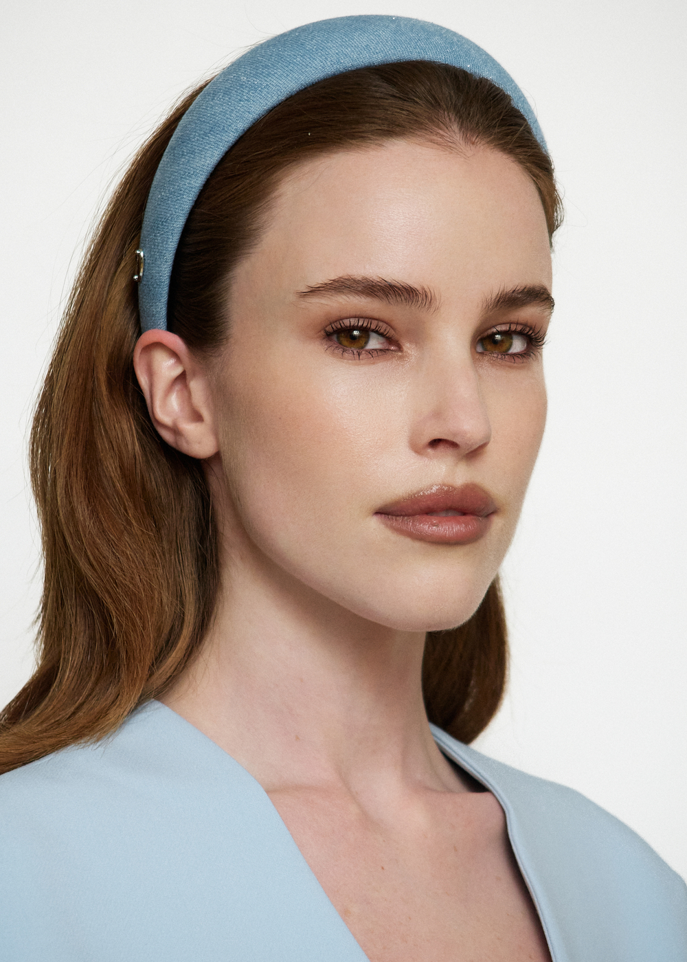 Ободок объемный из голубой джинсы