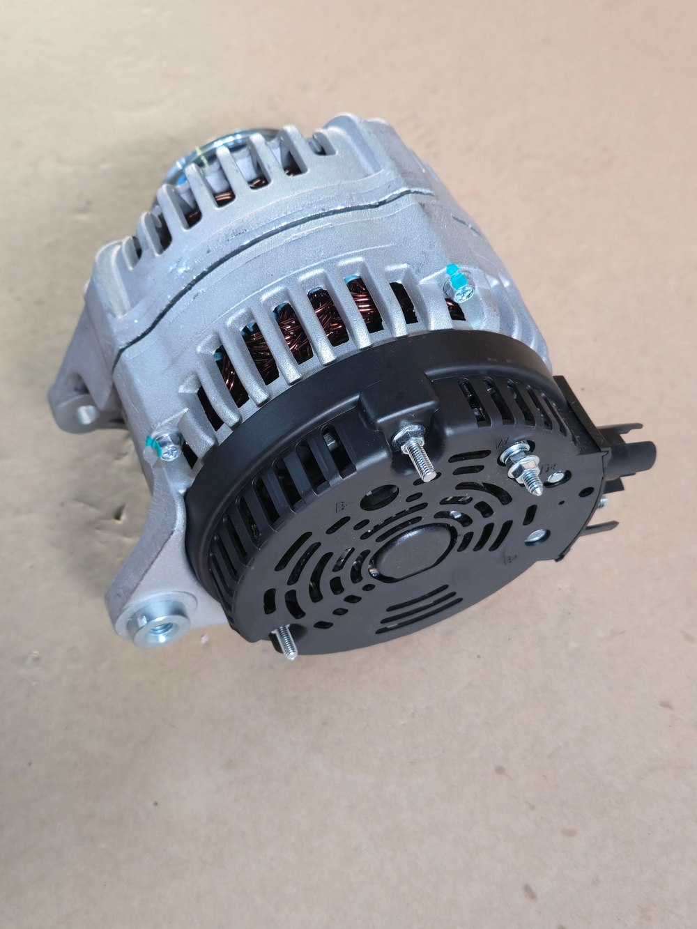 Генератор ЯМЗ-534, 536 28В 90А AVTOELECTRICA