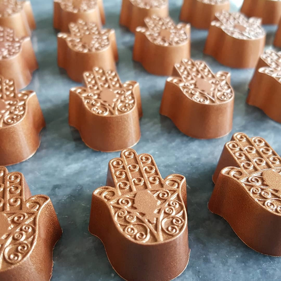 344 | Форма для шоколадных изделий &quot;Хамса&quot; (275*135 мм)