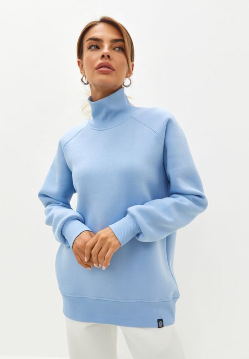 Голубой свитшот с горлом
