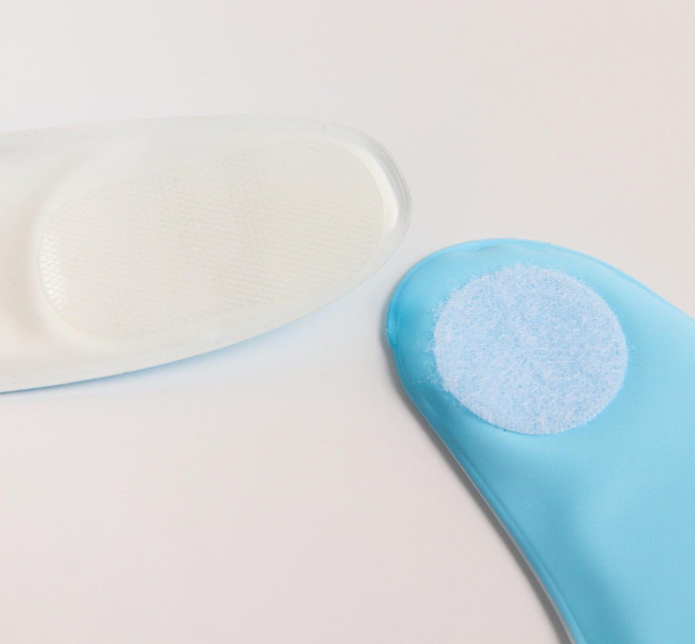 5133363 Нагрудник непромокаемый, мягкий на пороллоне "Самолетик"