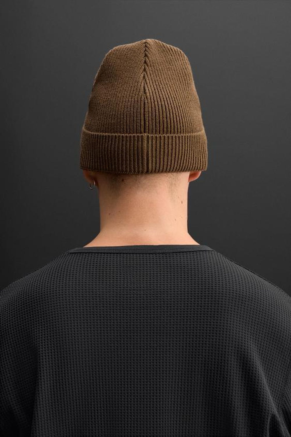 ZARA ТРИКОТАЖНАЯ ШАПКА С ФАКТУРНЫМ УЗОРОМ, КОРИЧНЕВЫЙ