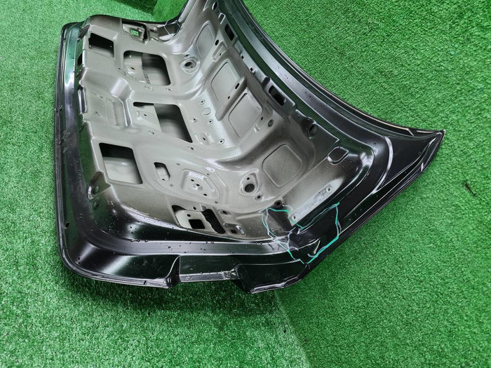 Крышка багажника Genesis G80 (2016-2020)