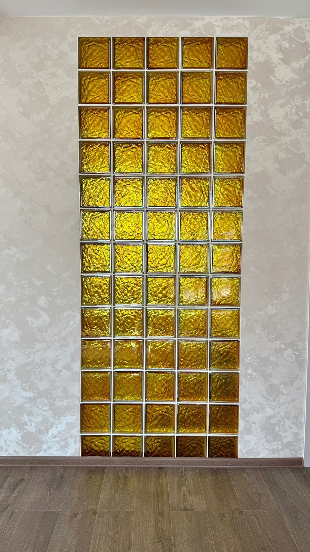 Стеклоблок Айс медовый Vitrablok 19,7x19,7x8