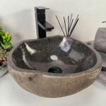 Раковина из речного камня RS-64885 37*33*15 0855