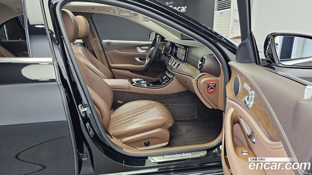 Mercedes-Benz E-Class W213 E220d 4MATIC Exclusive (09.2019)