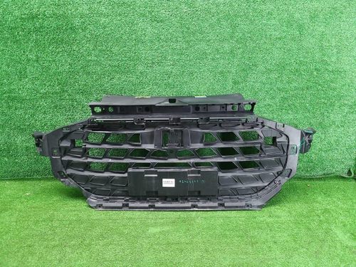 Кронштейн решетки радиатора Audi Q6 (2022-н.в.)