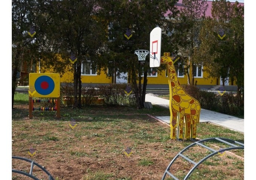 Баскетбольная башня Жираф