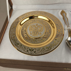 Чайный набор с блюдцем "Герб" №3 (Златоуст) в футляре