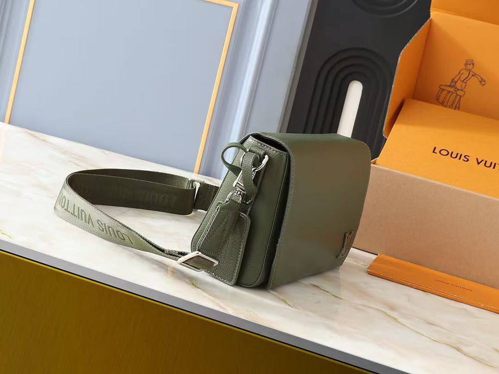Сумка Louis Vuitton