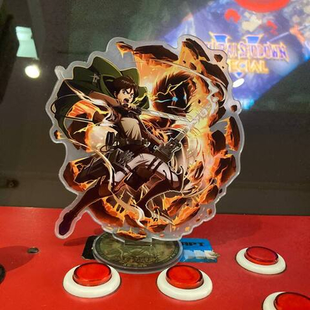 Акриловая фигурка Attack on Titan Леви