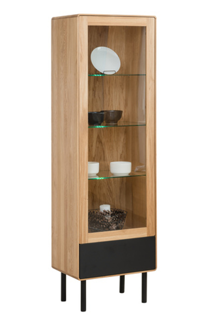 B&W Витрина 1.1C.1R