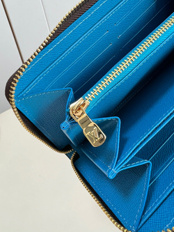 Louis Vuitton Zippy Wallet