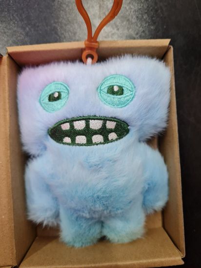 Мягкий брелок Фуглер Fuggler в коробке — зубастый мини-монстр в подарочной упаковке (ассортимент)