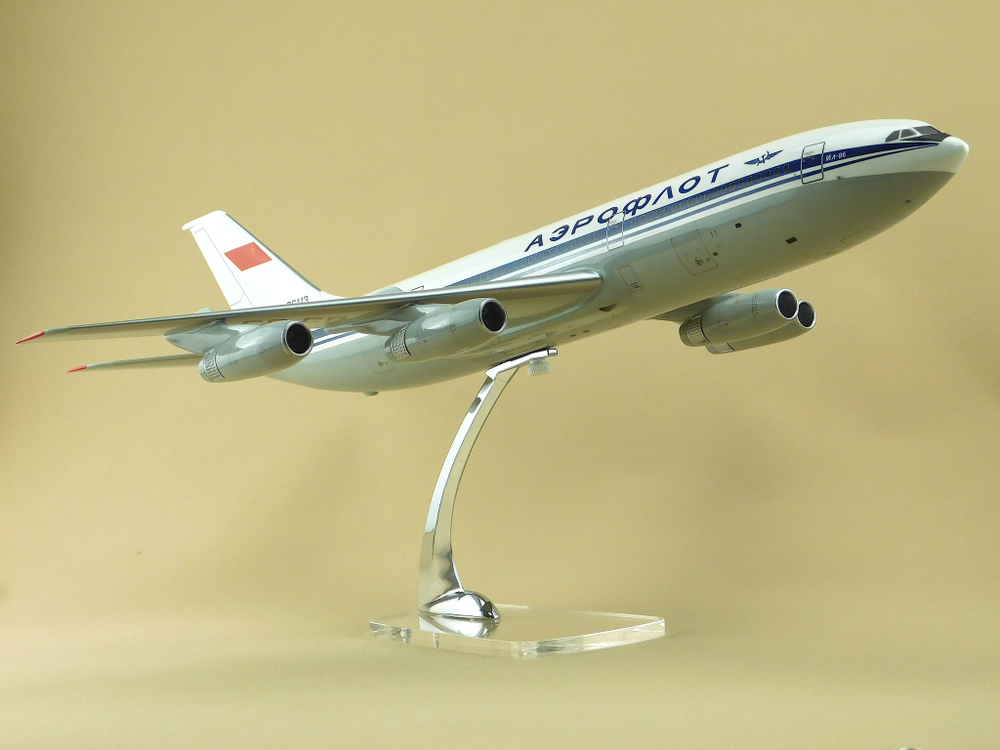 Модель самолета Ил-86 (М1:100, Аэрофлот СССР-86113)