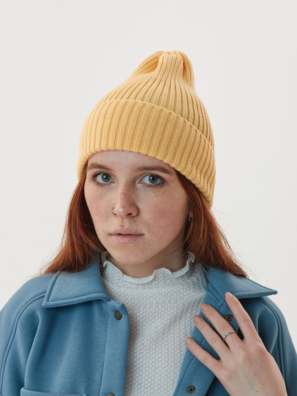 Шапка вязаная-резинка весенняя/осенняя КЭП(Шампань)