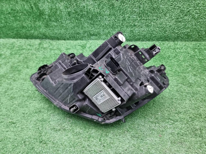 Фара правая VW Teramont (2021-н.в.) LED