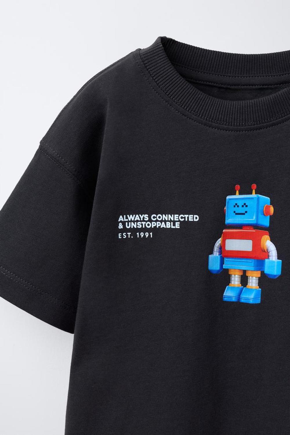 ZARA ФУТБОЛКА С ПРИНТОМ, АНТРАЦИТОВО-СЕРЫЙ