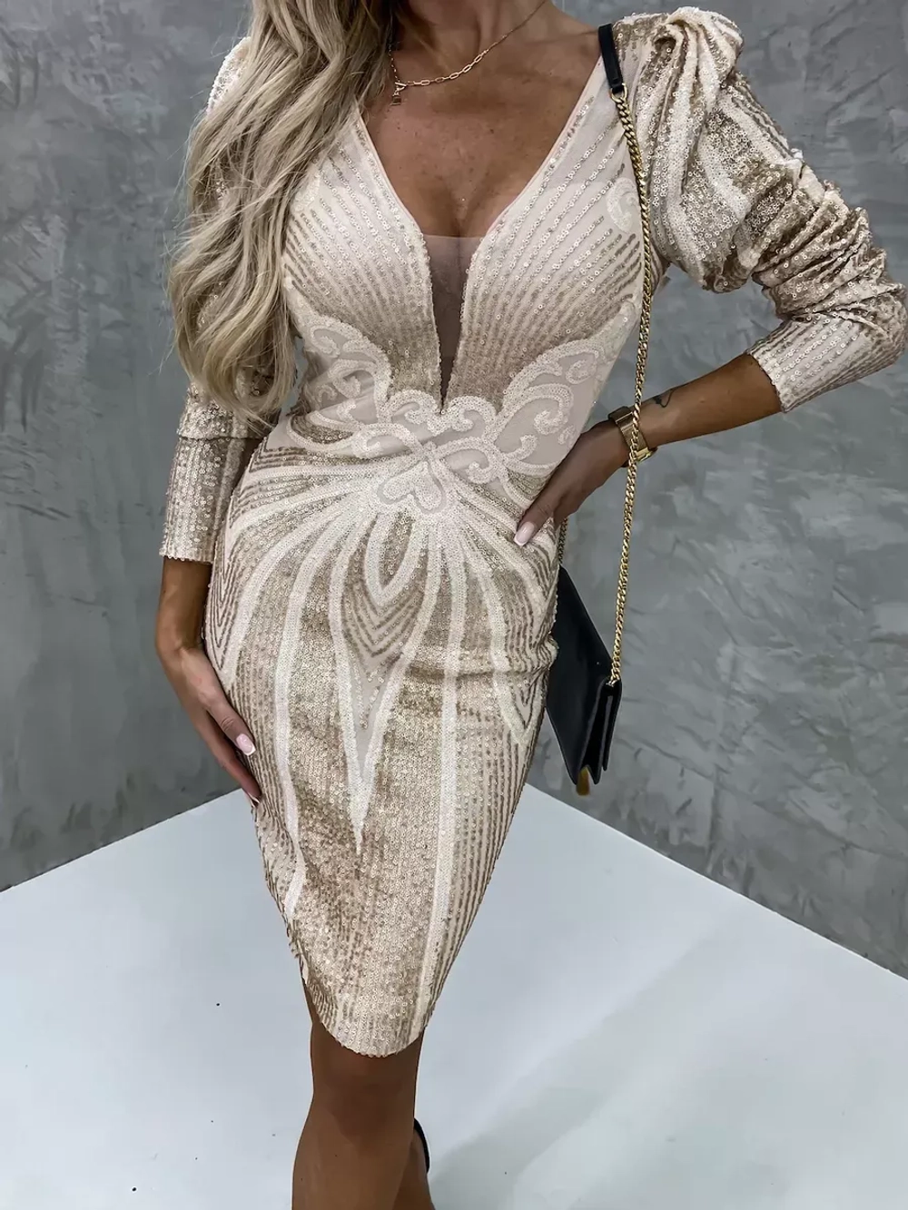 золотисто-кремовое платье + plus size