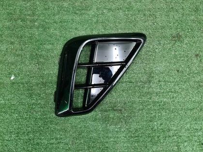 Накладка переднего бампера RH VW Teramont (21-нв)