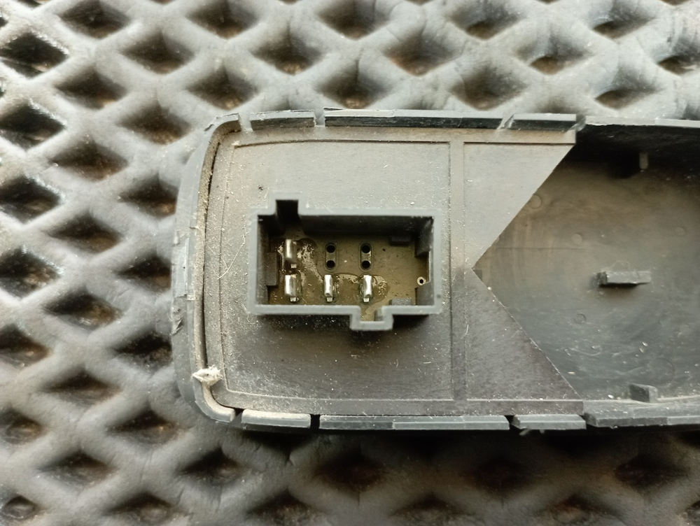 Блок управления стеклоподъемником