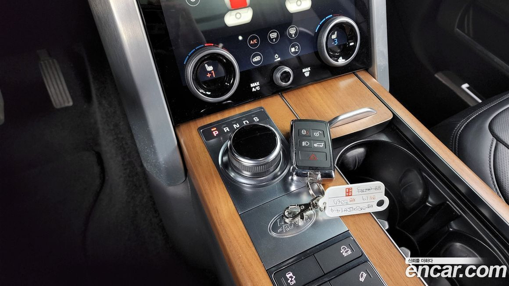 Land Rover Range Rover 4 Generation 4.4 SDV8 AB LWB Дизель (11.2019)