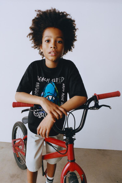 ZARA ФУТБОЛКА С ПРИНТОМ JAWS © 50TH ANNIVERSARY, ЧЕРНЫЙ