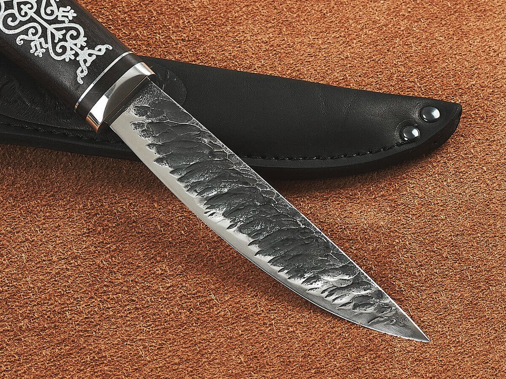 Якутский нож "Амга", сталь Х12МФ, рукоять черный мореный граб / орнамент