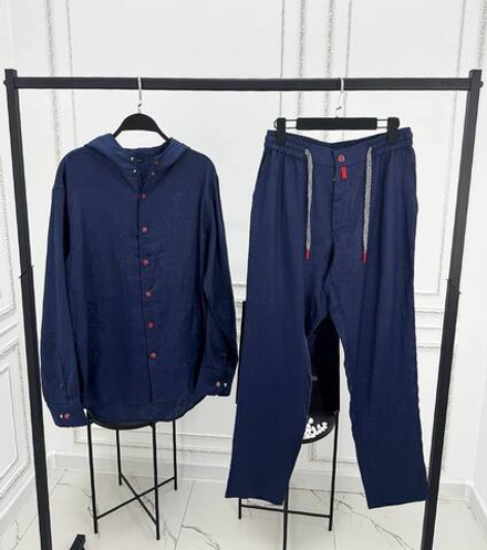 Льняной костюм Kiton