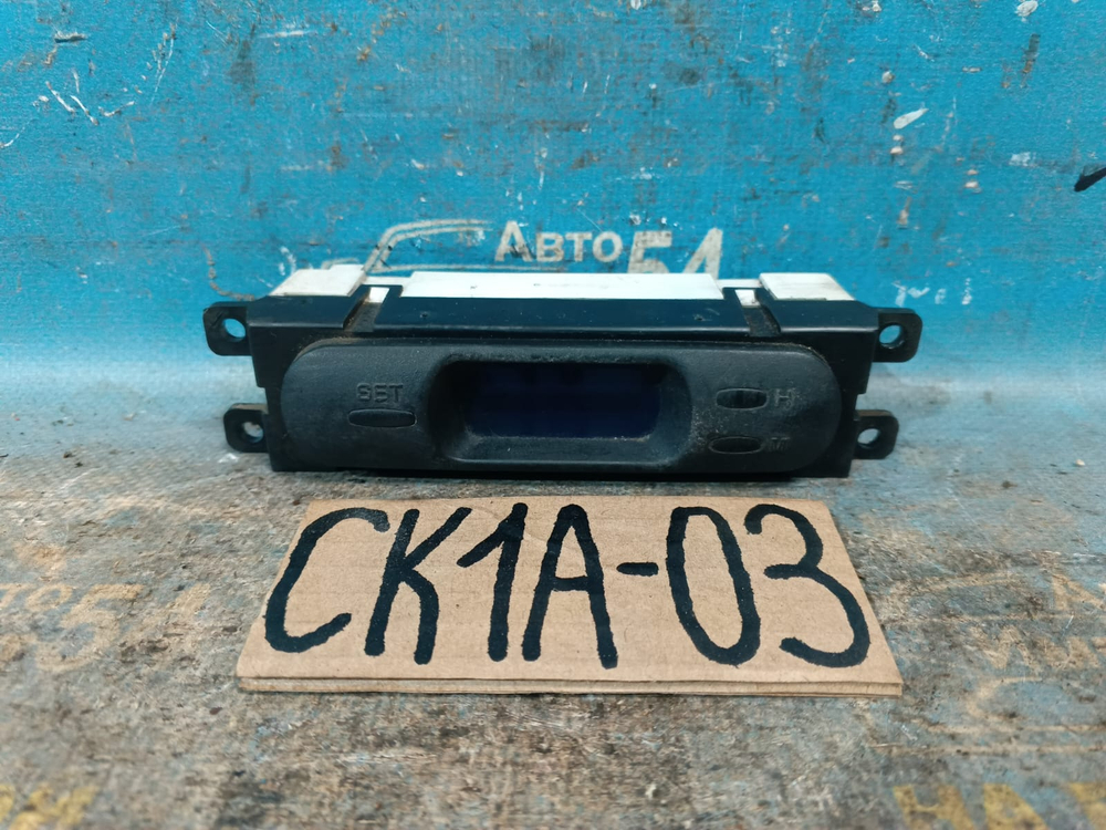 Часы салонные MITSUBISHI LANCER 1998