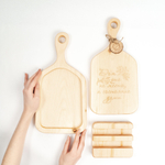 Набор из двух разделочных досок на подставке одна с гравировкой "Дом - это не место, а состояние души", вторая с выборкой. RDN26