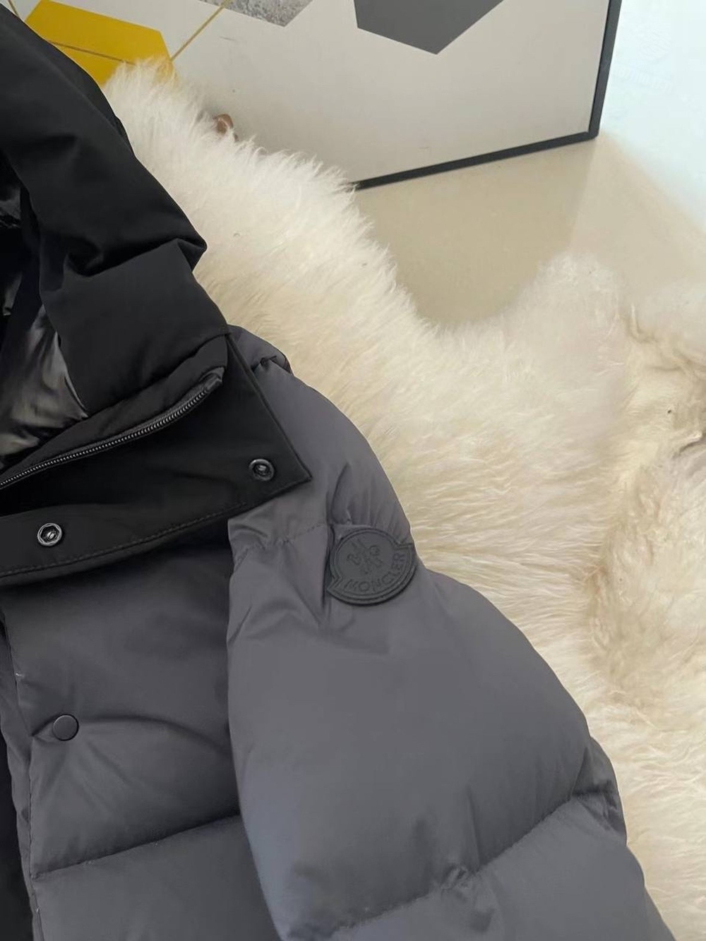 Пуховик Moncler