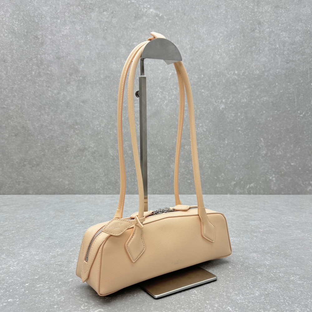 Alaia Le Teckel Small Bag 27 cm